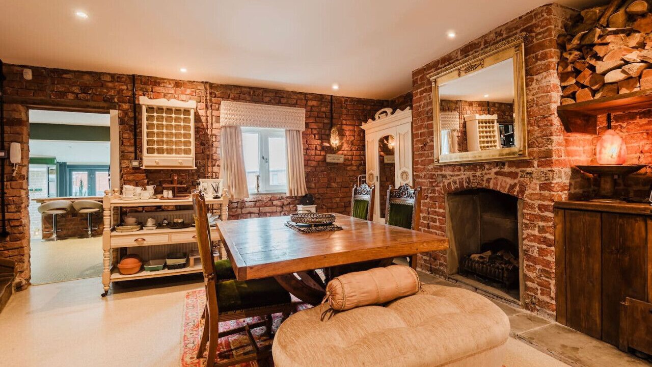 Photo of Others in Knutsford