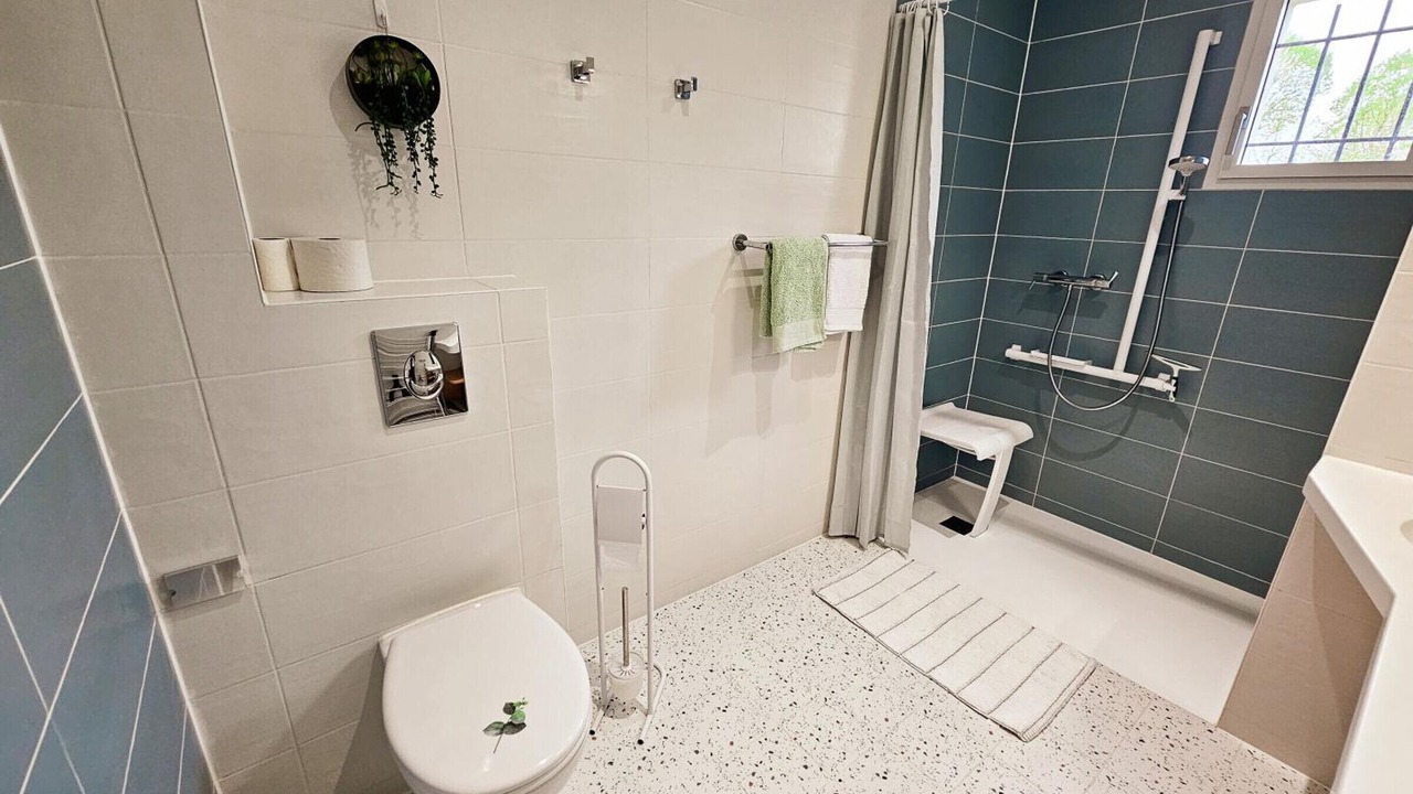 Photo of Others in Chinon