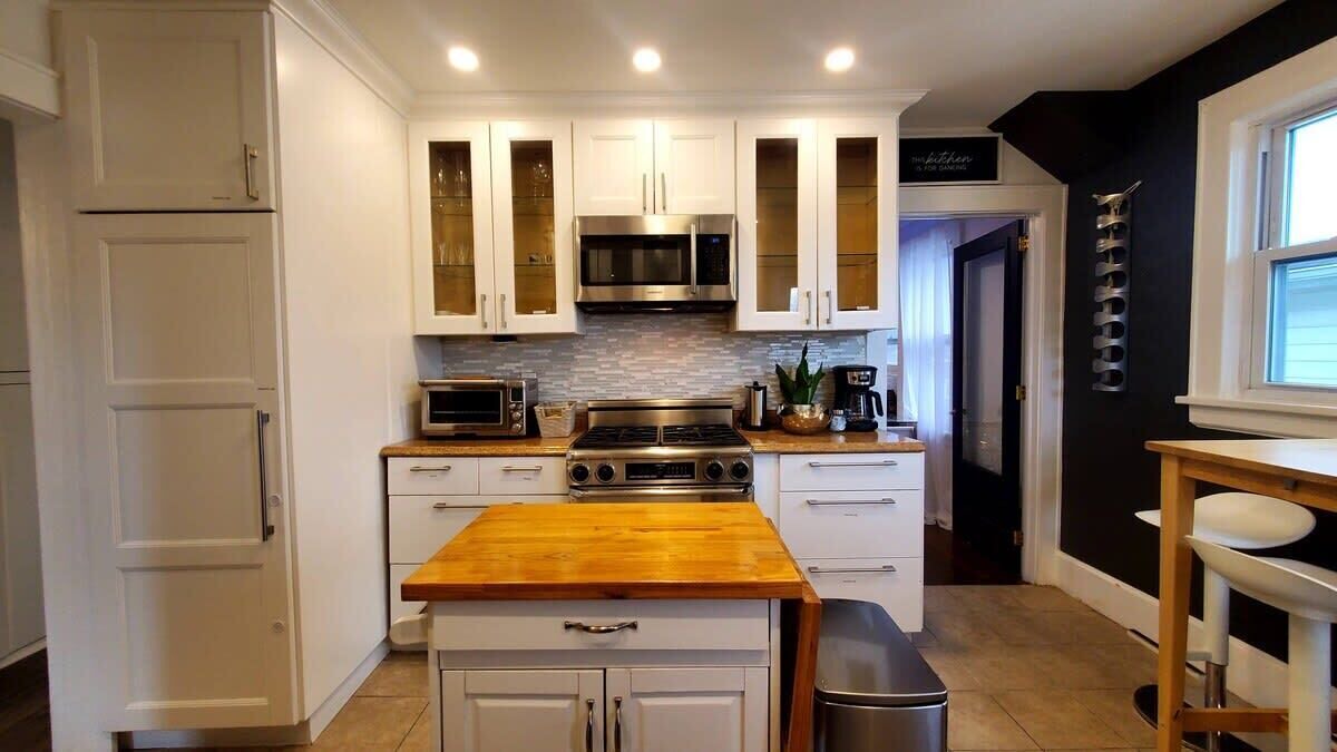 Photo of Kitchen in Cove - East Side - Shippan