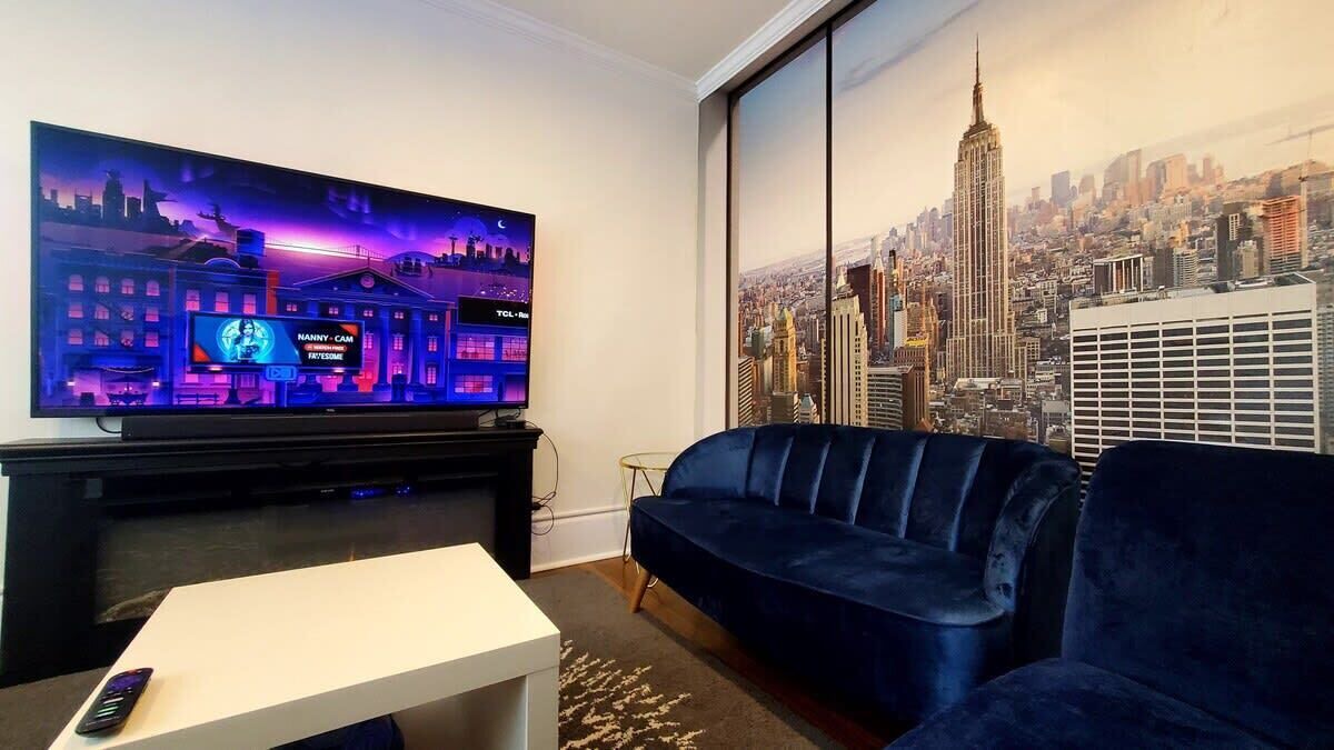 Photo of Livingroom in Cove - East Side - Shippan