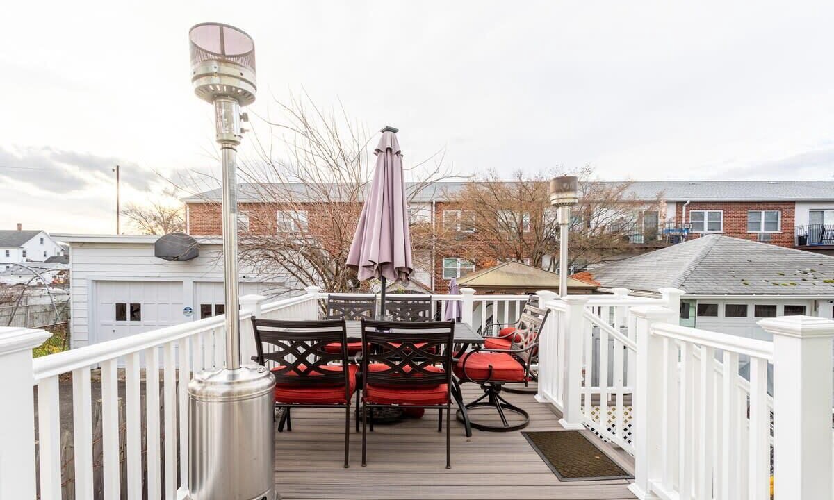 Photo of Outdoor in Cove - East Side - Shippan