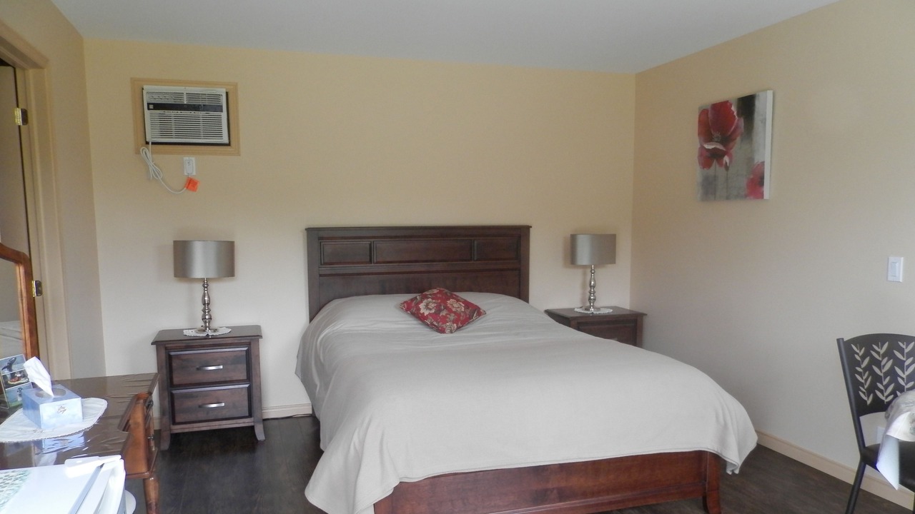 Photo of Bedroom in Baie Sainte-Catherine