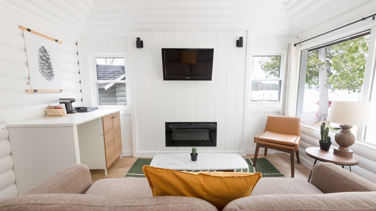 Photo of Livingroom in Haliburton