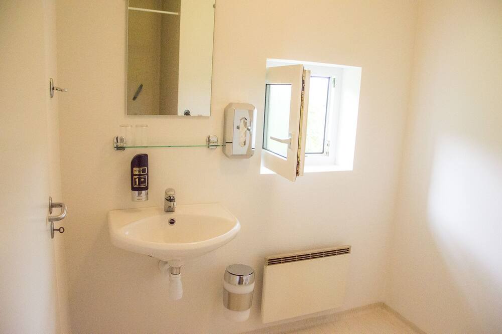 Photo of Bathroom in Ballum