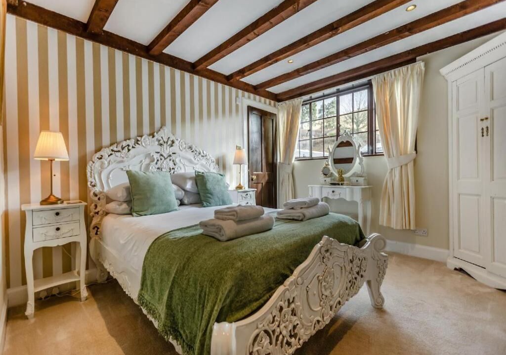 Photo of Bedroom in Glendevon