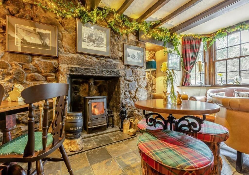 Photo of Others in Glendevon