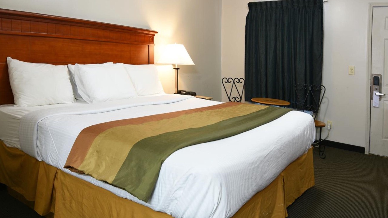Photo of Bedroom in Lynchburg