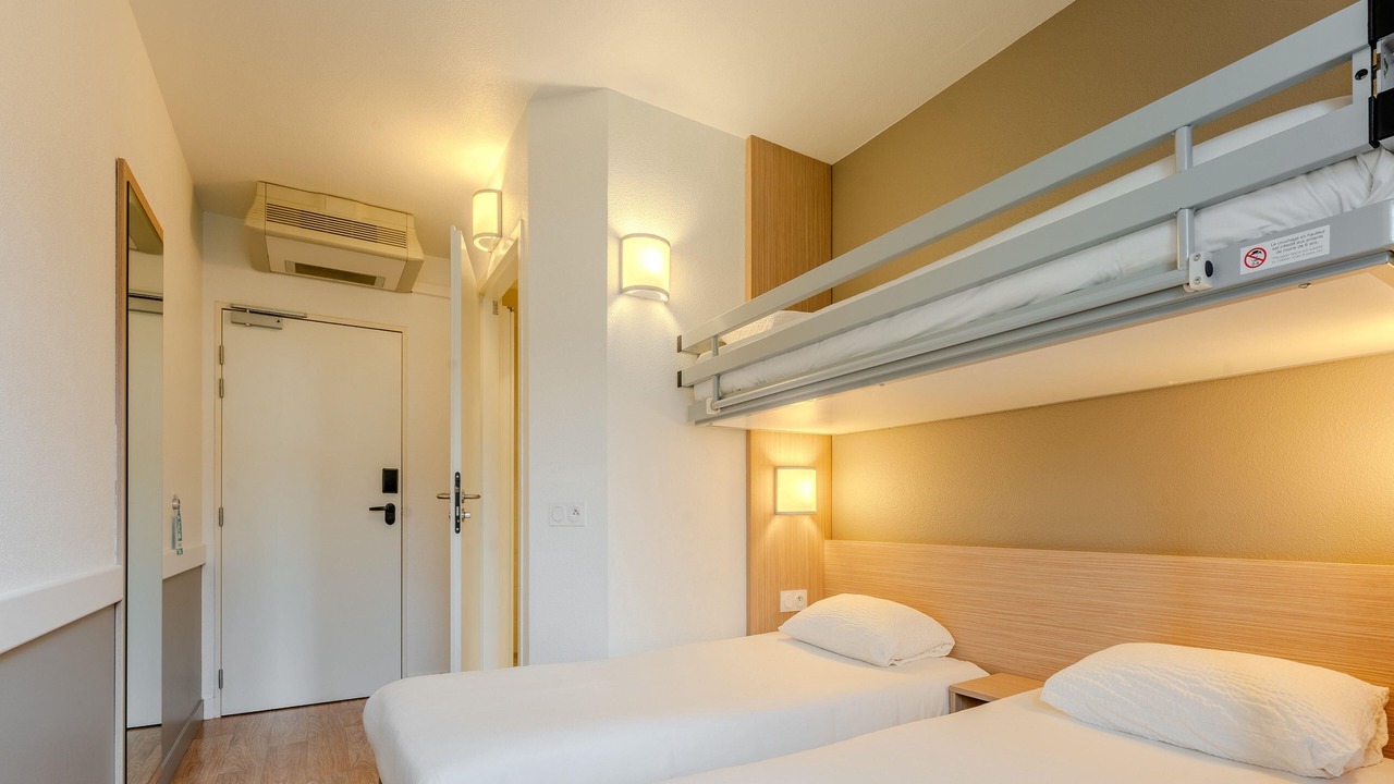 Photo of Bedroom in Saint-Laurent-Blangy