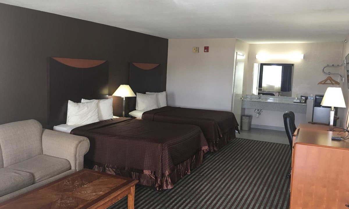 Photo of Livingroom in New Roads