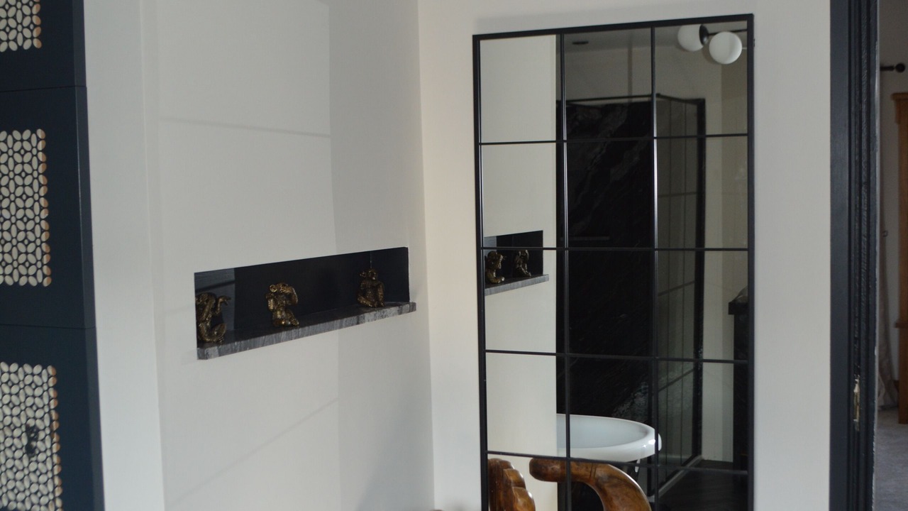 Photo of Bathroom in Pipe Gate