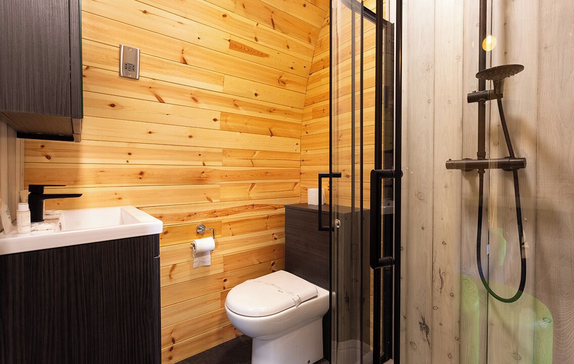 Photo of Bathroom in Pipe Gate