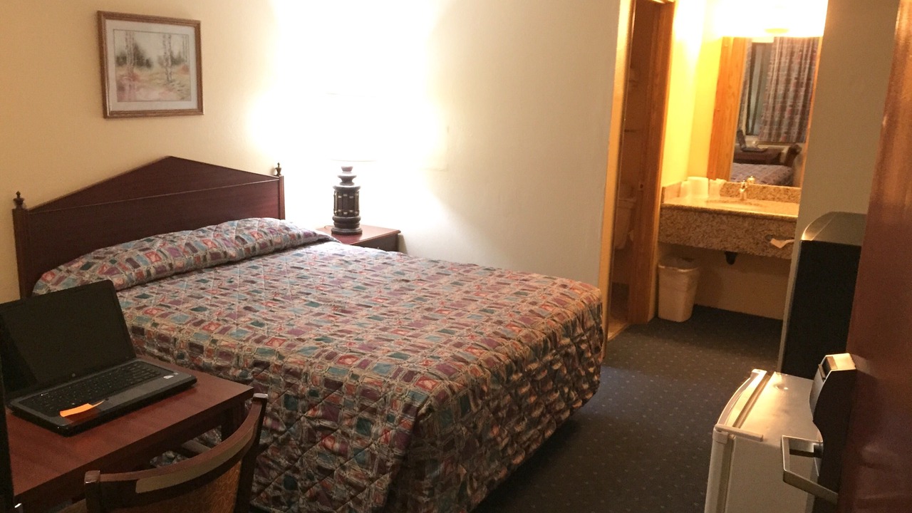 Photo of Bedroom in Molalla