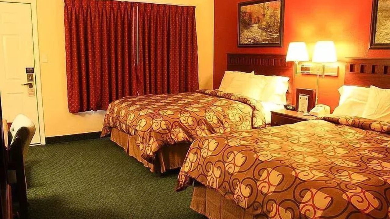 Photo of Bedroom in Chehalis