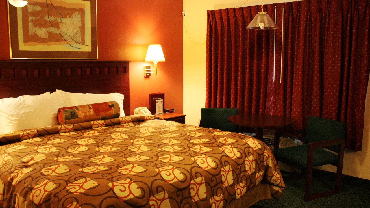 Photo of Bedroom in Chehalis