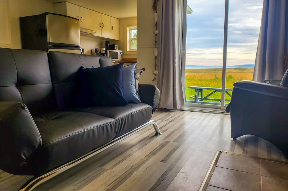 Photo of Livingroom in Ste Anne de Beaupre