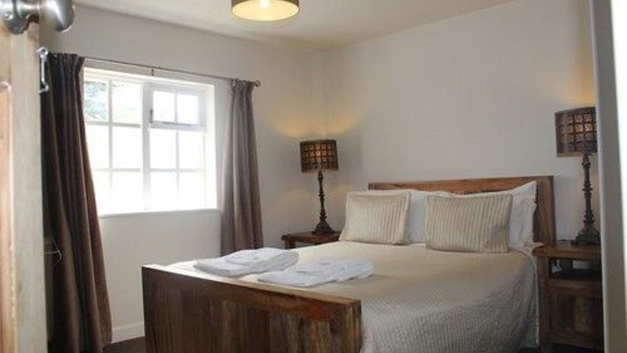 Photo of Others in Hambrook