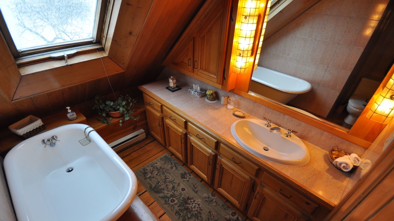 Photo of Bathroom in Chateau-Richer