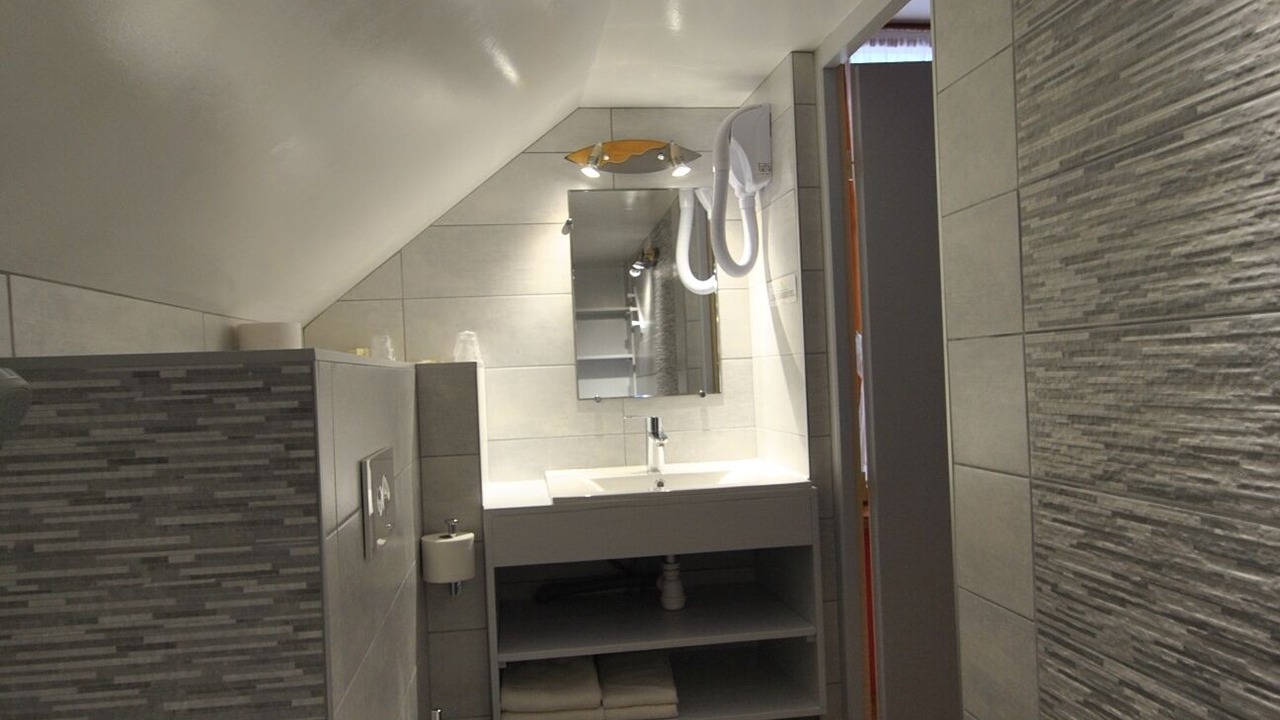 Photo of Bathroom in La Chaux-du-Dombief