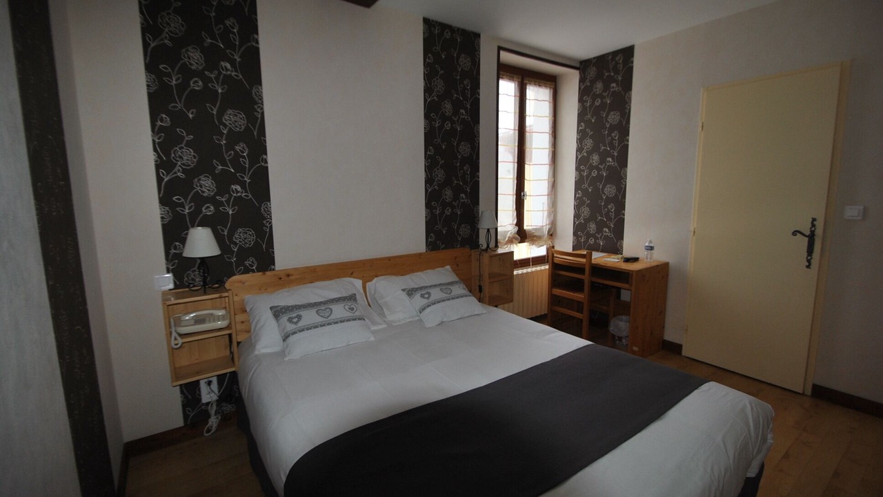 Photo of Bedroom in La Chaux-du-Dombief