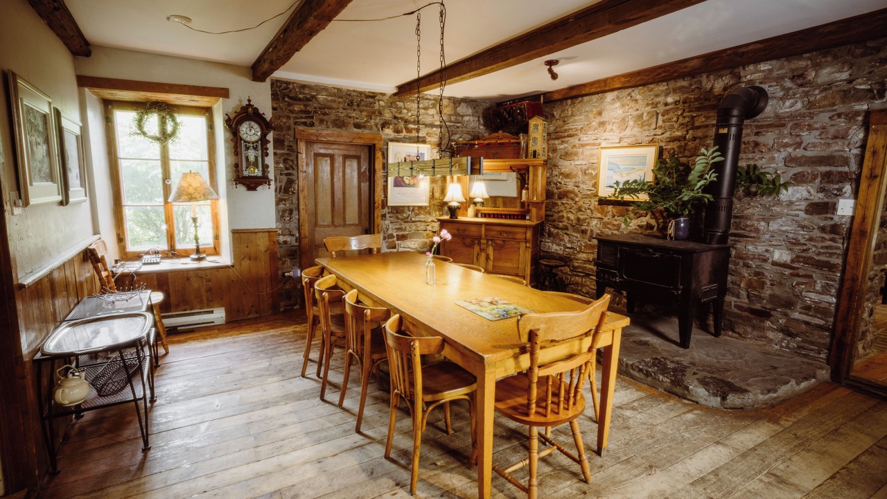 Photo of Livingroom in Chateau-Richer