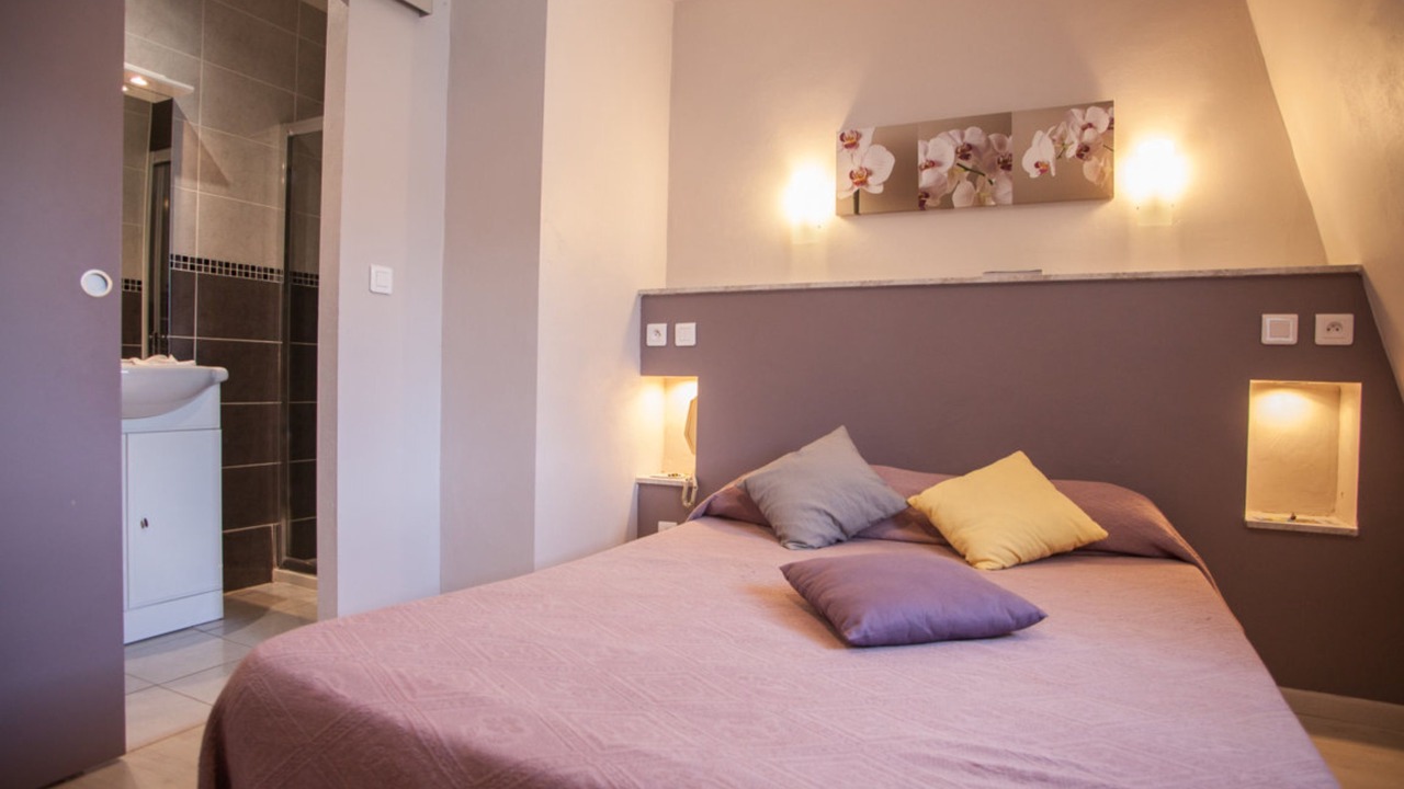 Photo of Bedroom in Creysse
