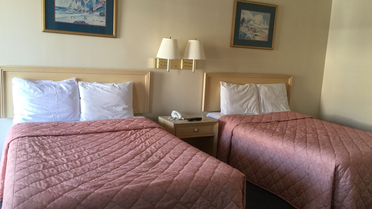 Photo of Bedroom in McCutcheon Field
