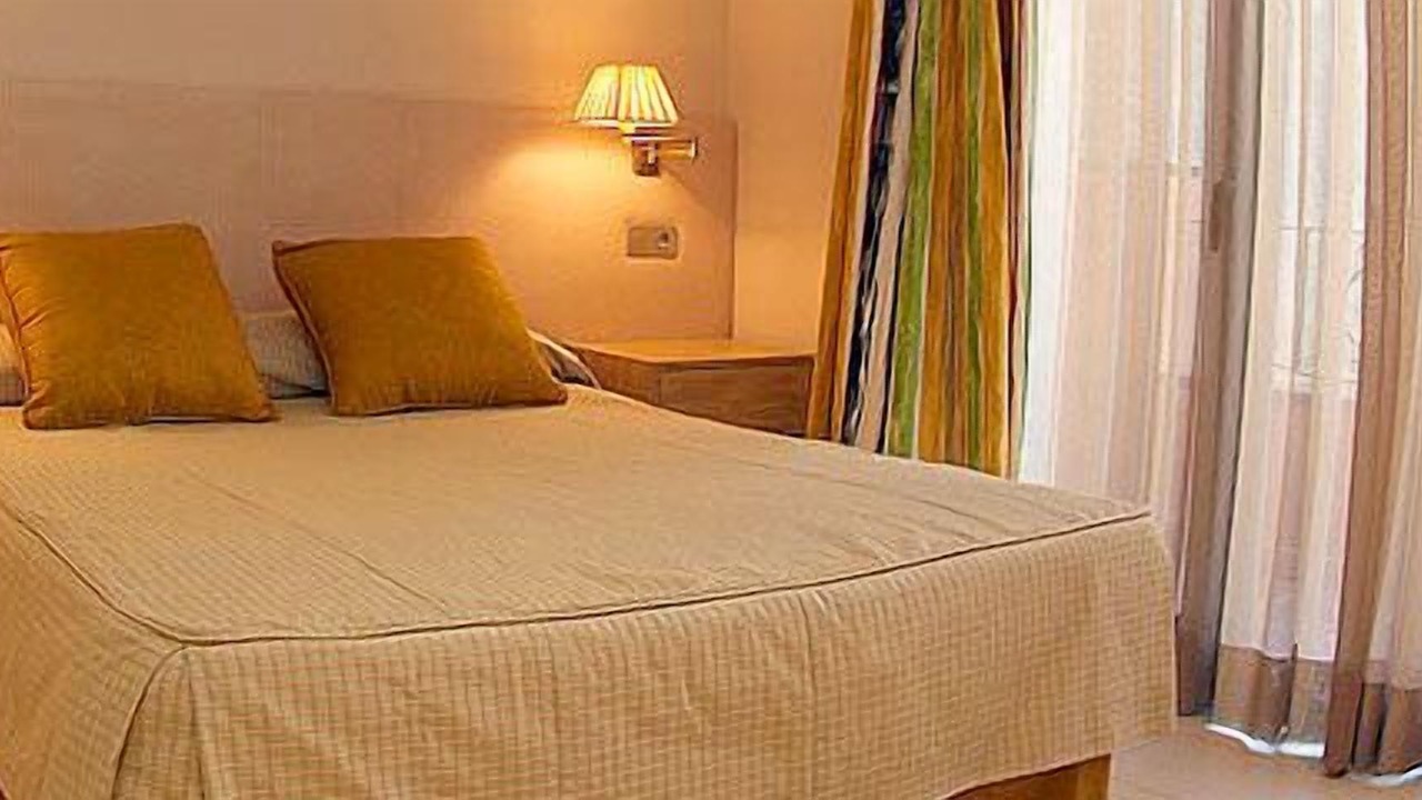 Photo of Bedroom in Montbrio del Camp