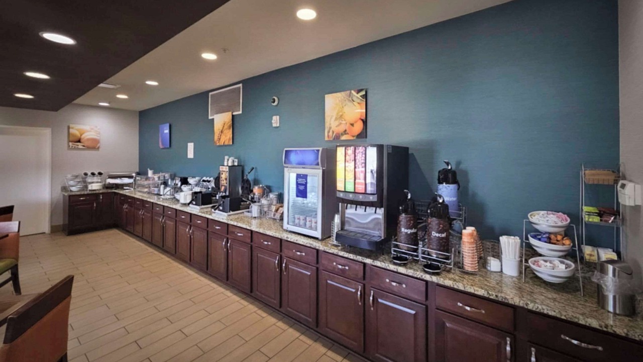 Photo of Others in Ferdinand