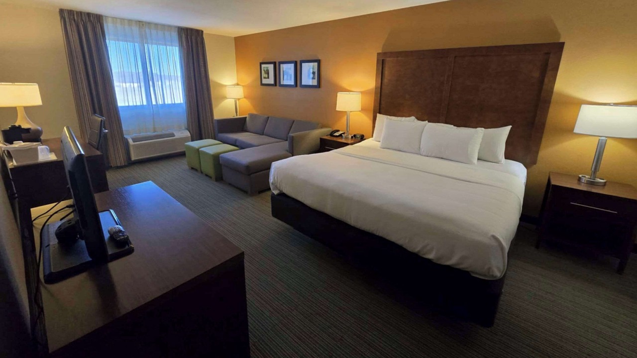 Photo of Others in Ferdinand