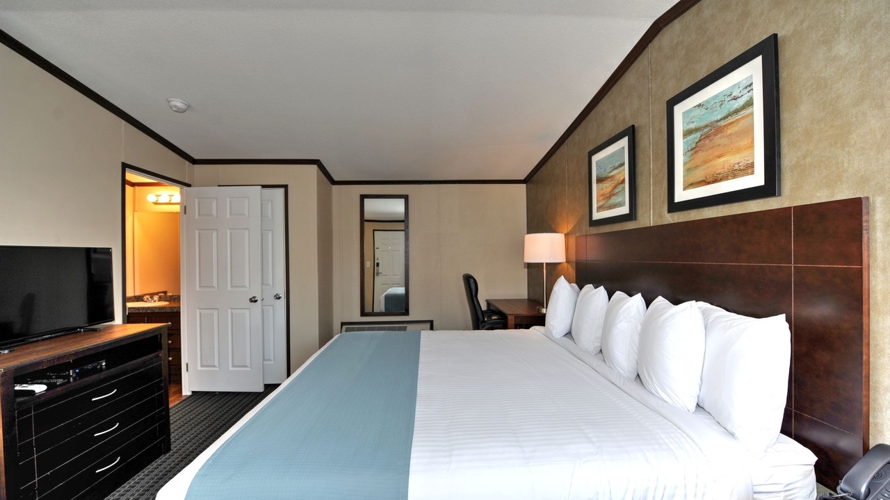 Photo of Bedroom in Karnes City
