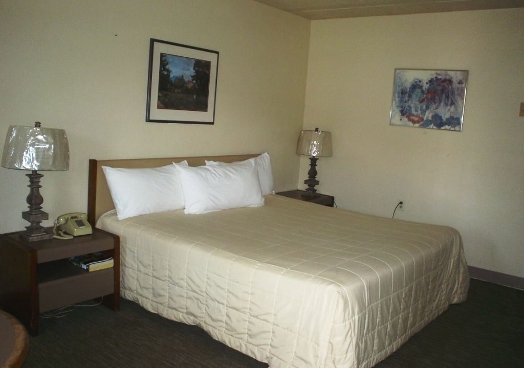 Photo of Bedroom in Blaine