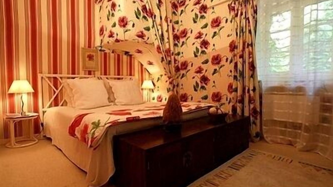 Photo of Bedroom in Minihy-Treguier