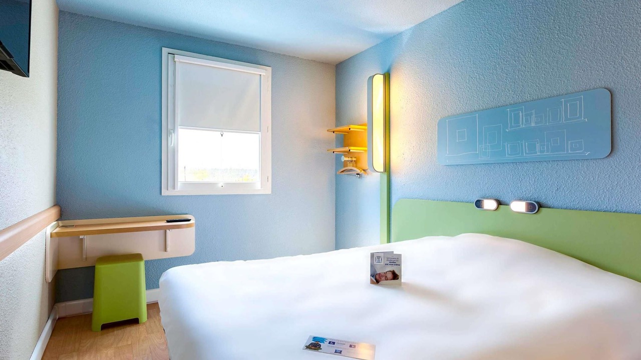 Photo of Bedroom in Mouilleron-le-Captif