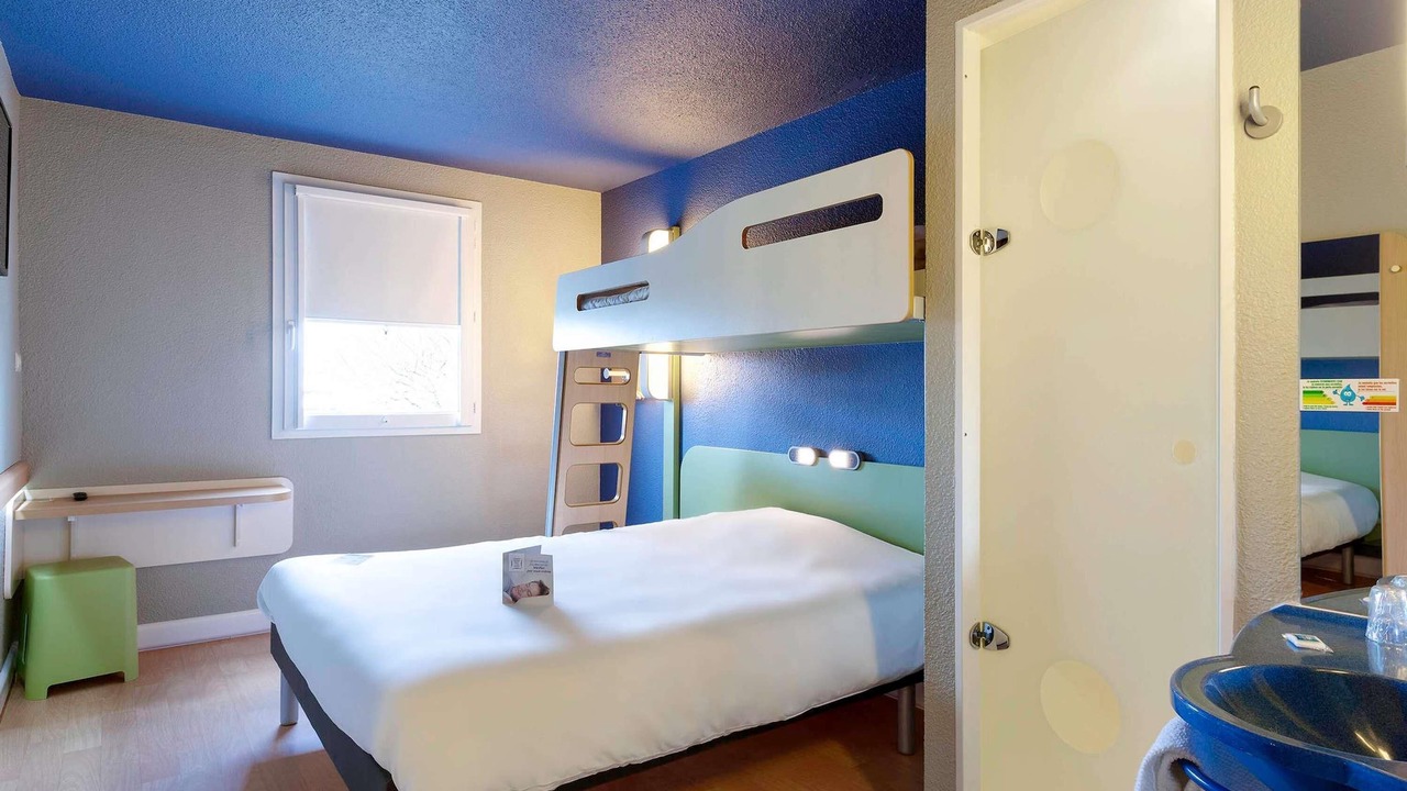 Photo of Bedroom in Mouilleron-le-Captif