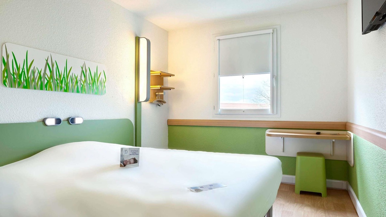 Photo of Bedroom in Mouilleron-le-Captif