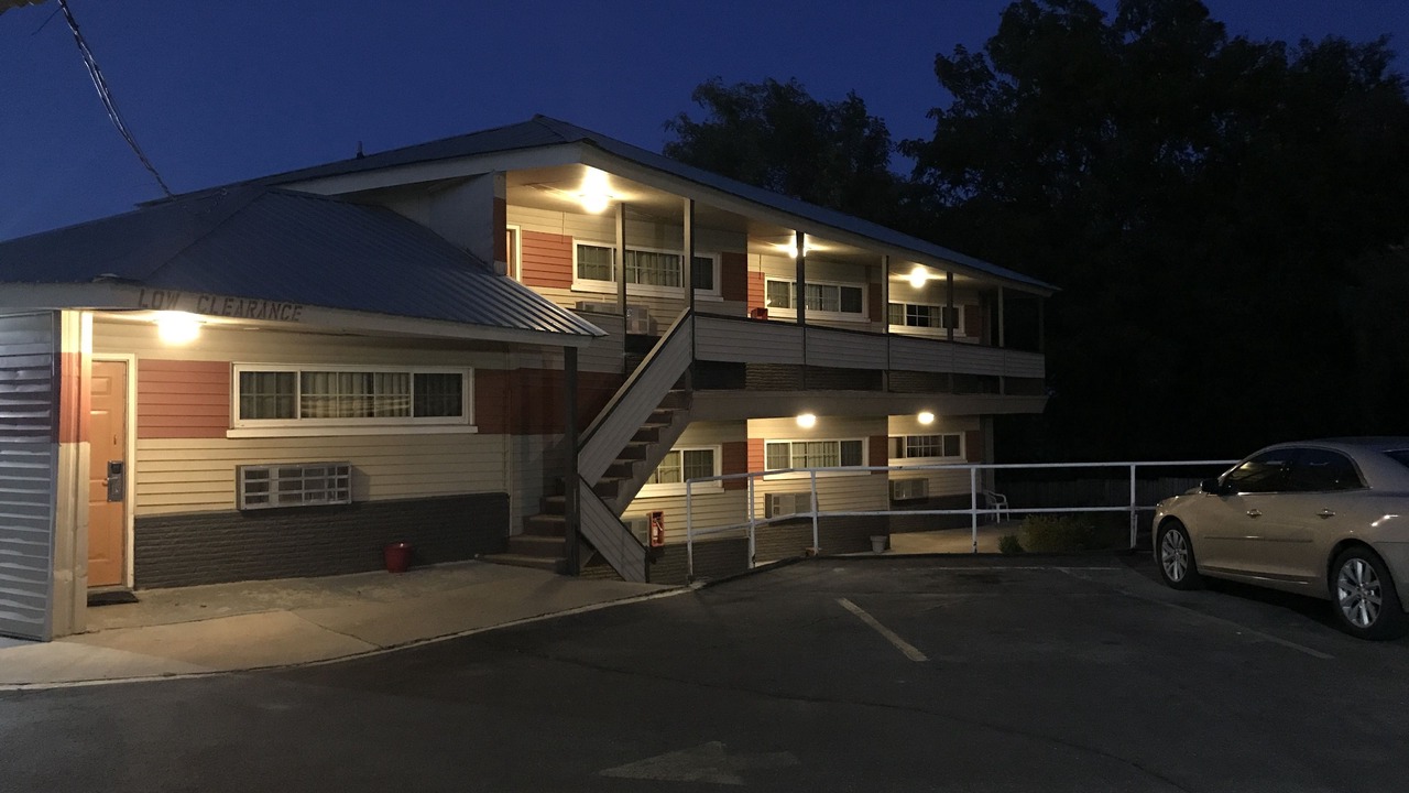 Photo of Buildings in Marshalltown