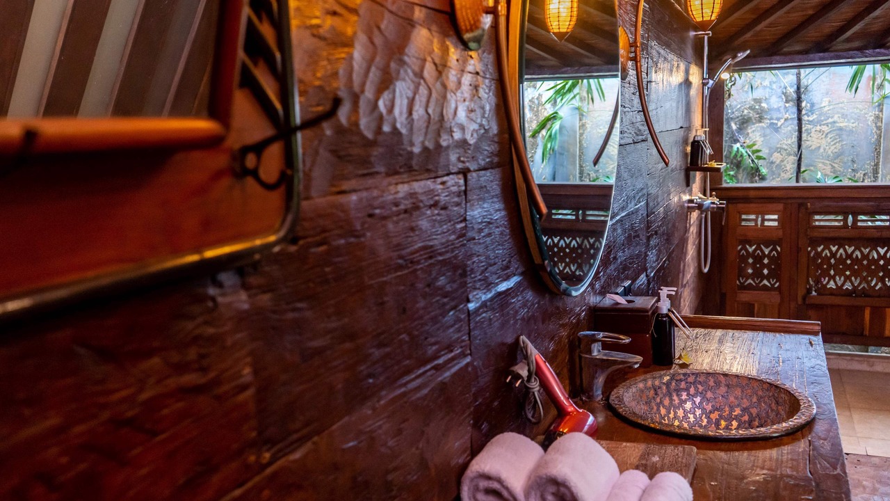Photo of Bathroom in Singakerta