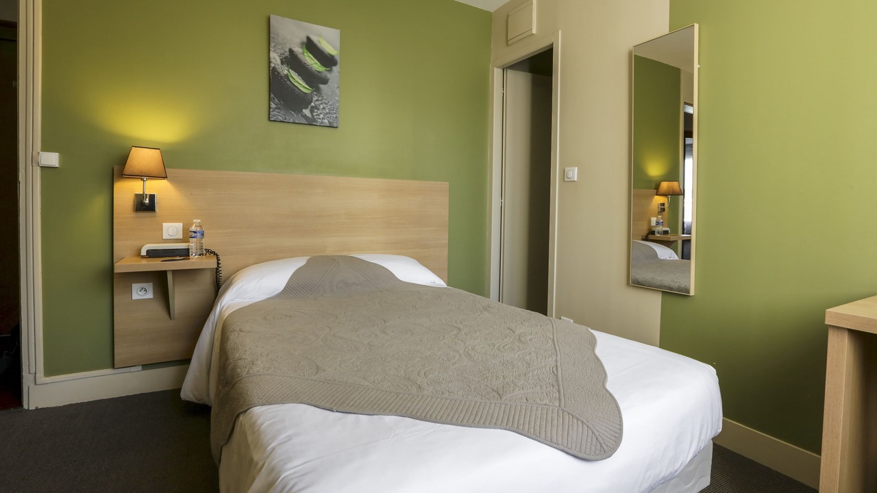 Photo of Bedroom in Angouleme