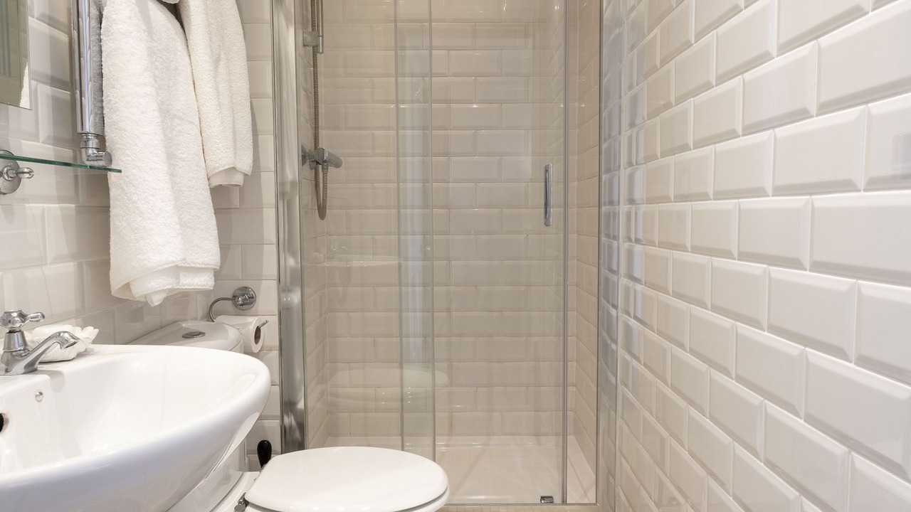 Photo of Bathroom in Dunwich