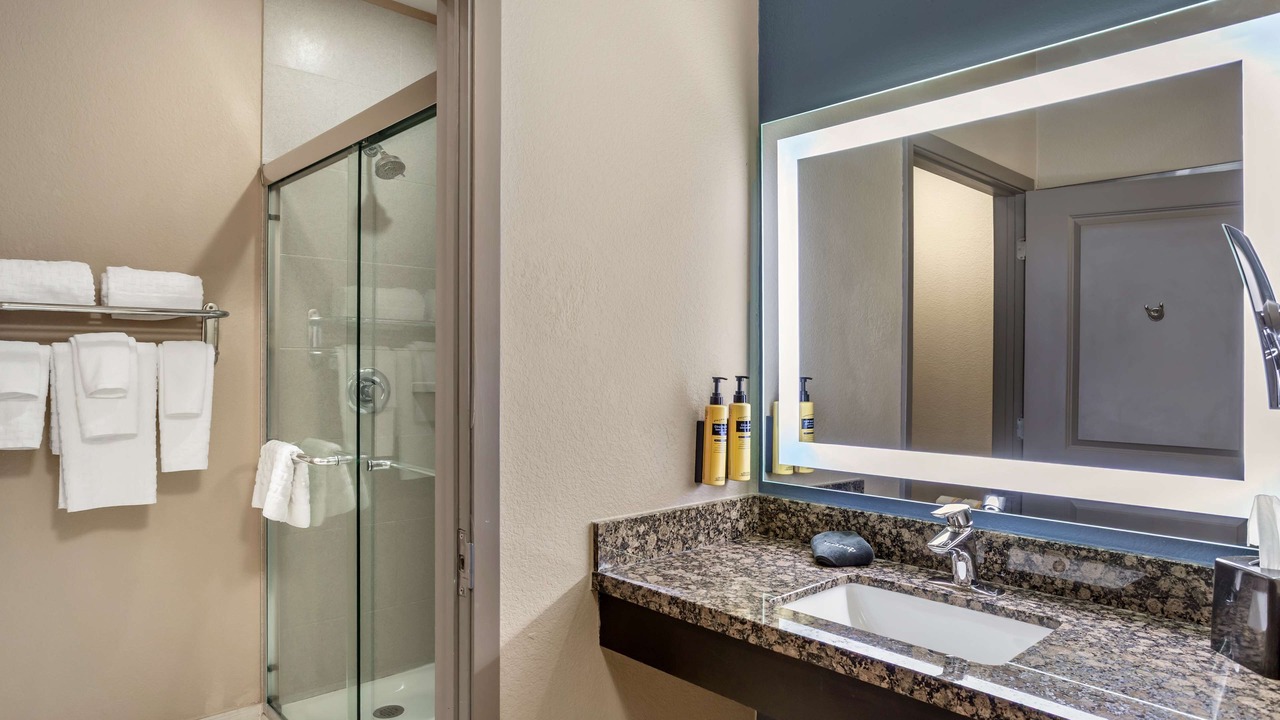 Photo of Bathroom in Lake Jackson