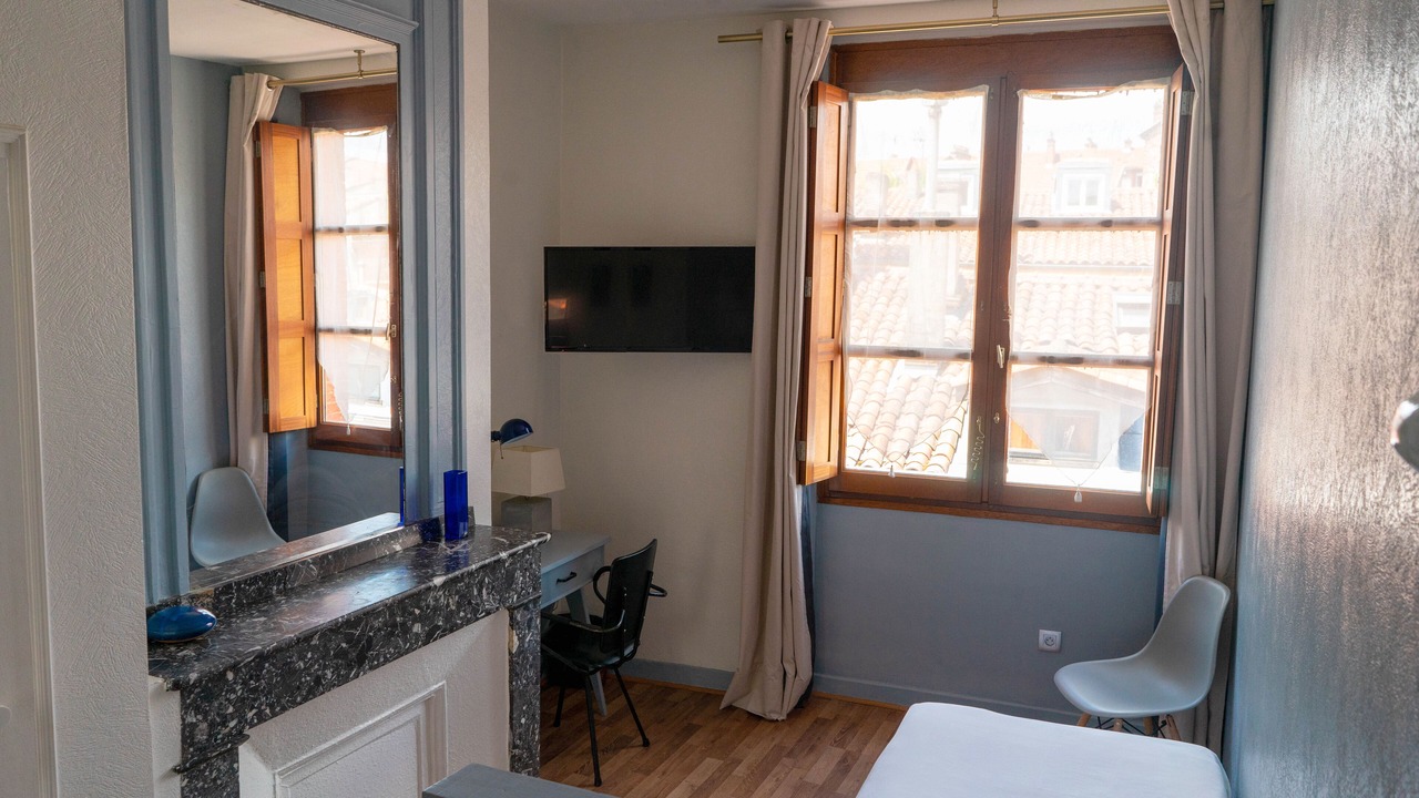 Photo of Bedroom in Saint-Etienne