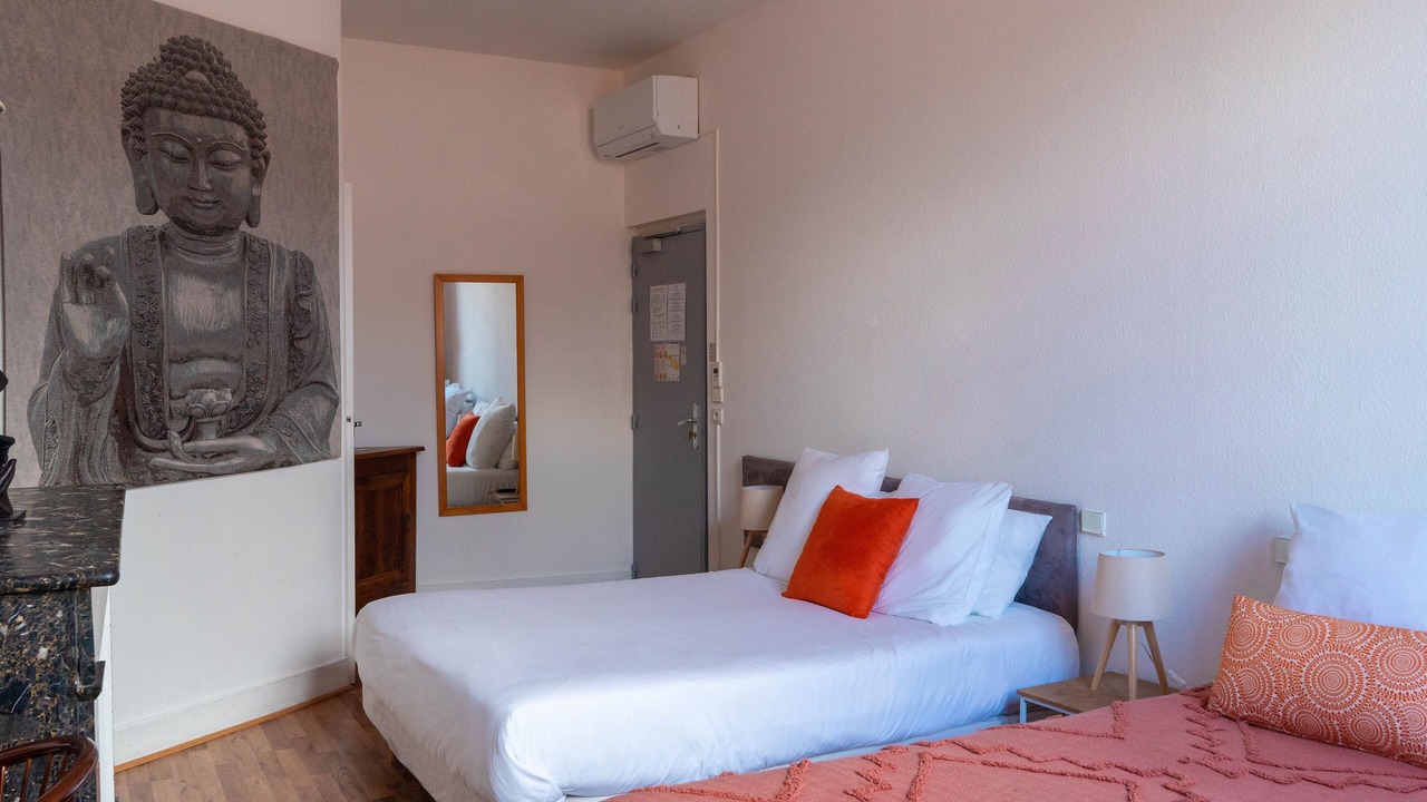 Photo of Bedroom in Saint-Etienne