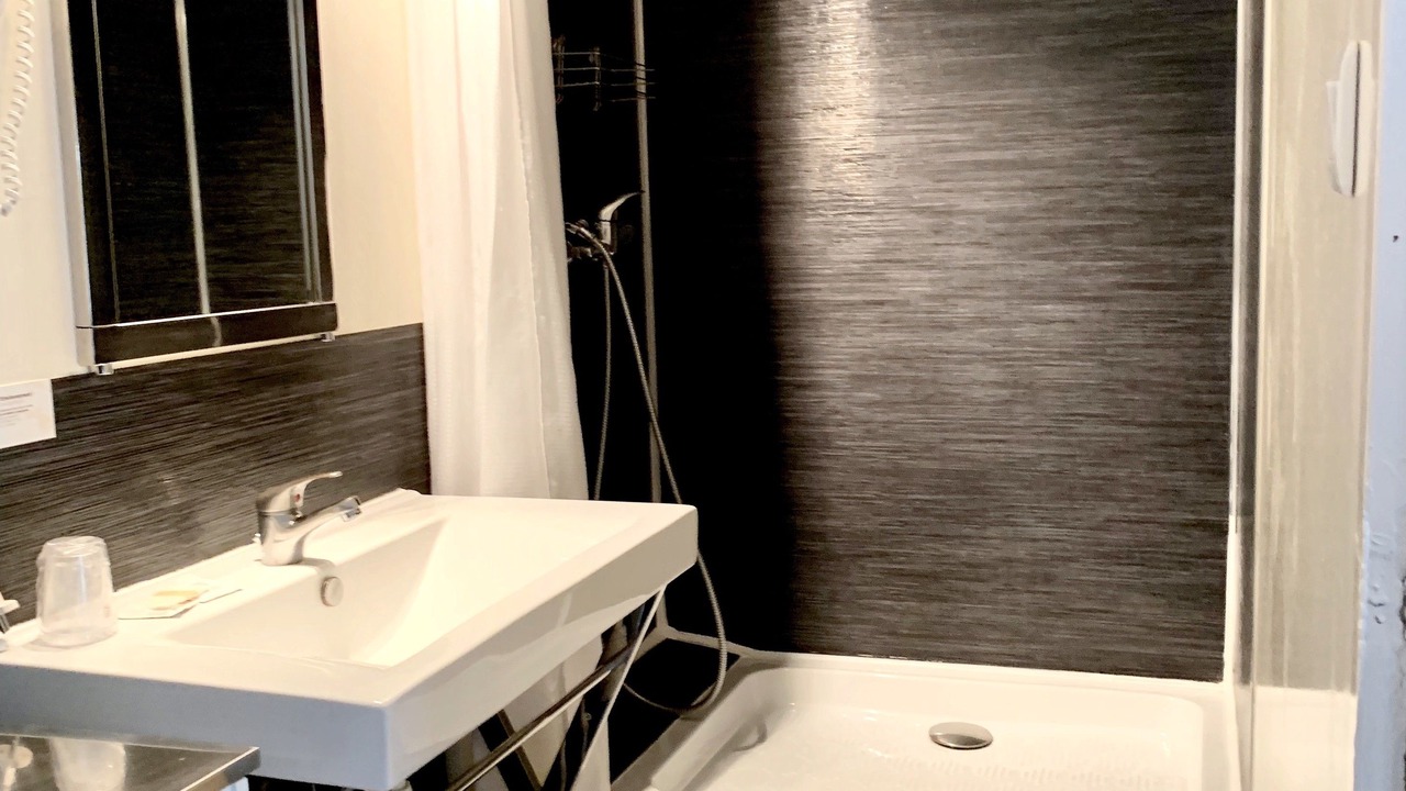 Photo of Bathroom in Saint-Desirat