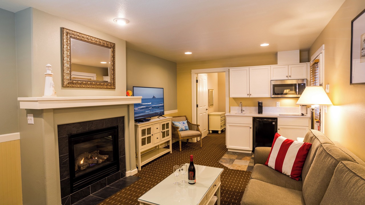 Photo of Others in Downtown Cannon Beach