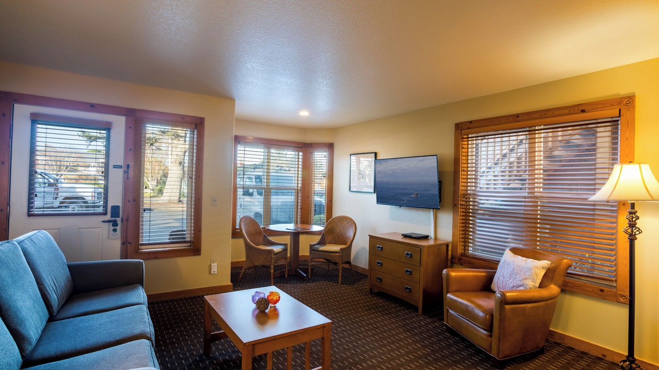 Photo of Others in Downtown Cannon Beach