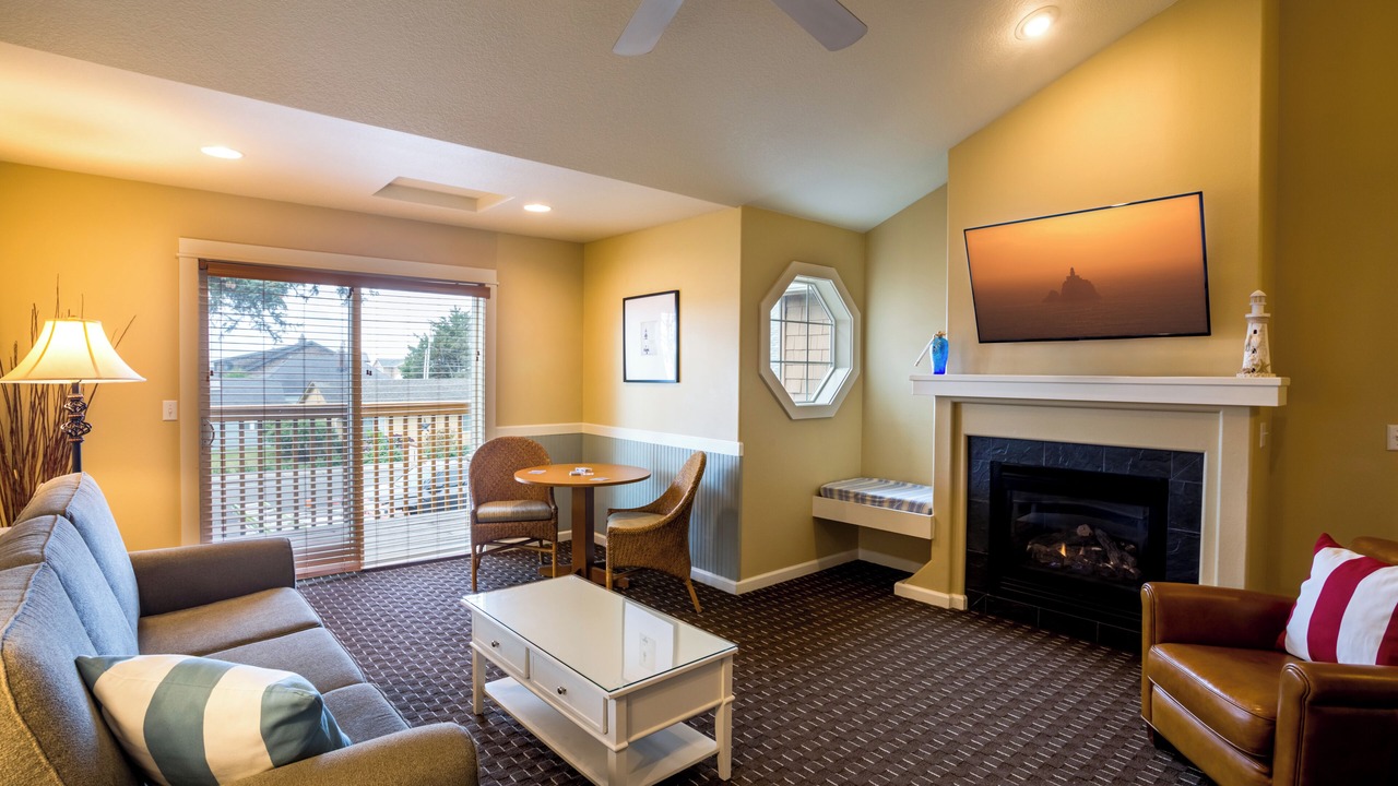 Photo of Others in Downtown Cannon Beach