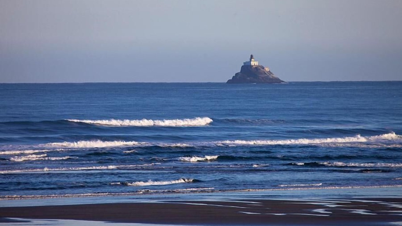 Photo of Others in Downtown Cannon Beach
