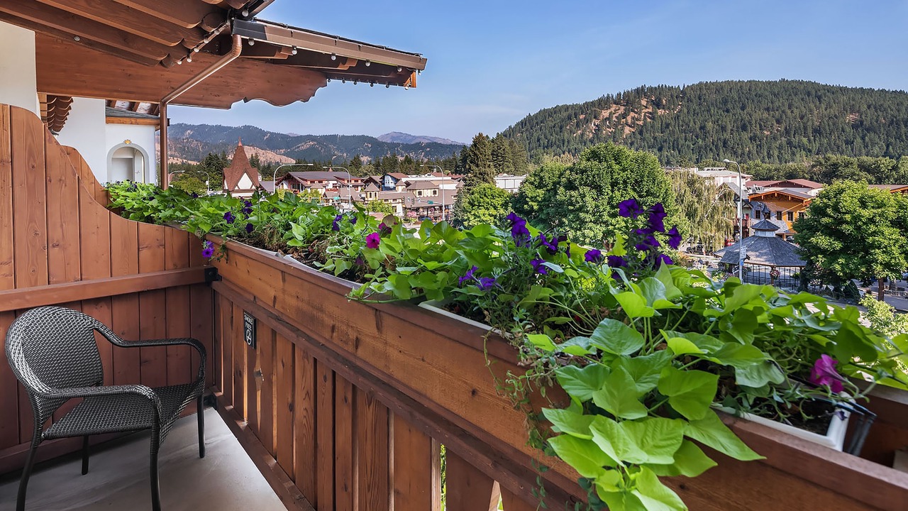 Photo of Bedroom in Leavenworth