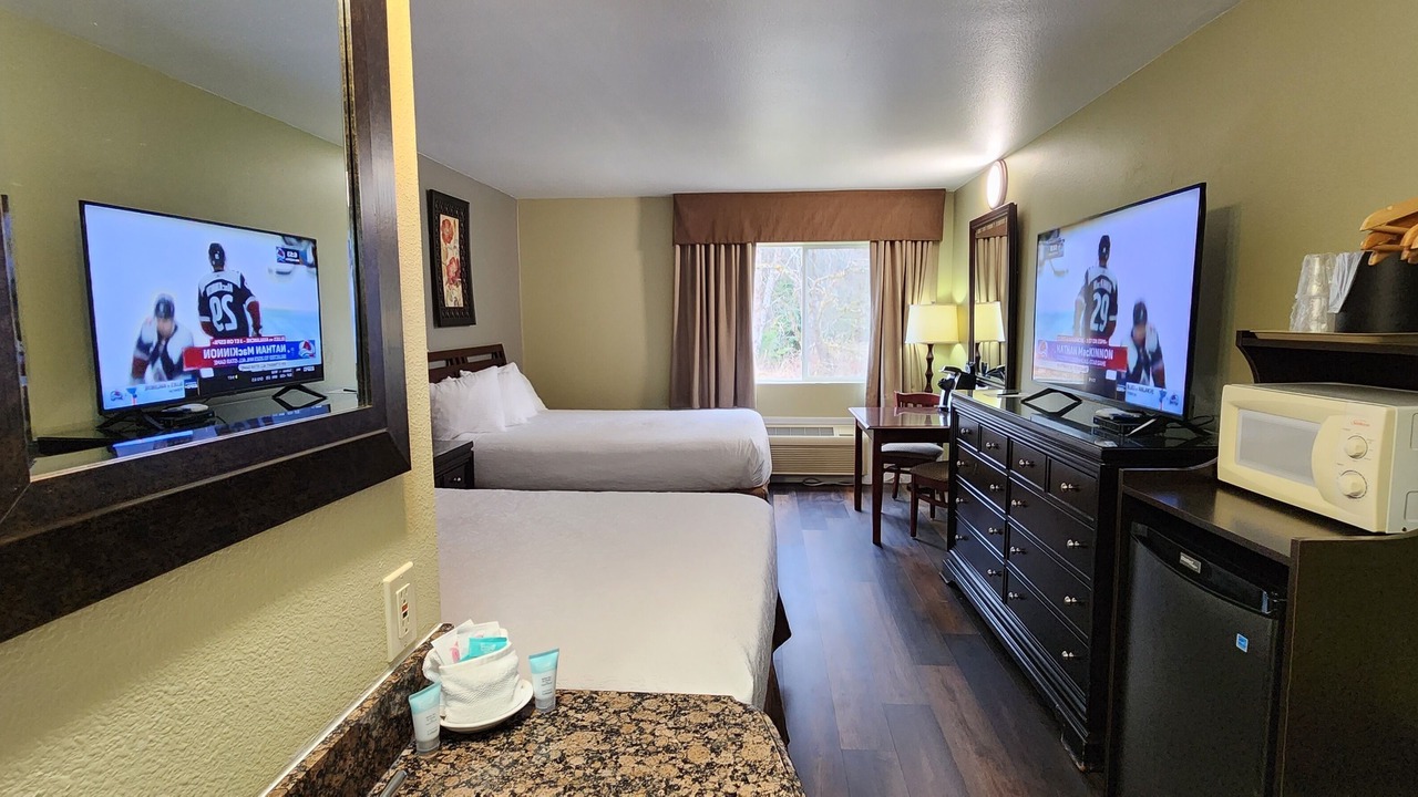 Photo of Others in Packwood