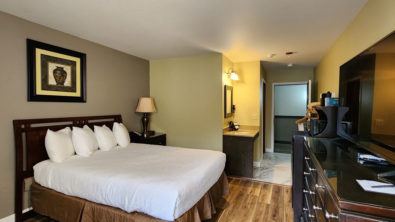 Photo of Bedroom in Packwood